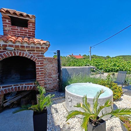 Holiday House Rab Kampor Екстериор снимка