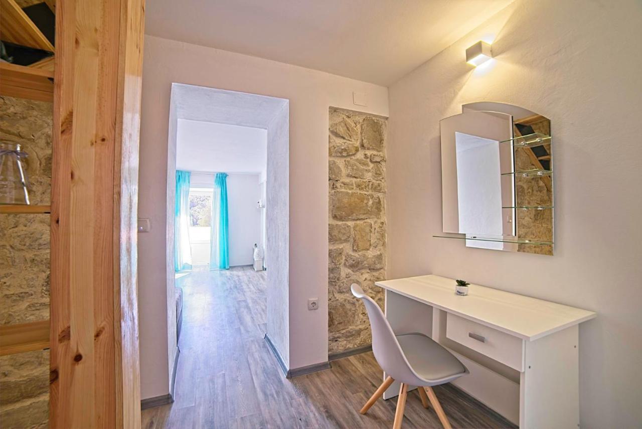Holiday House Rab Kampor Екстериор снимка